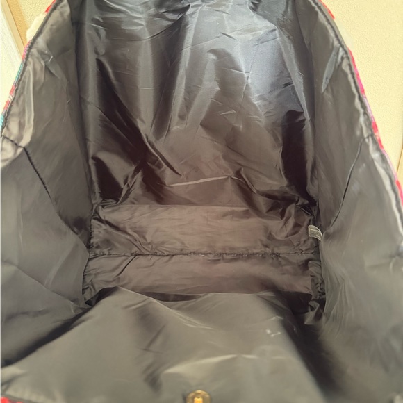 Victoria Secret’s Tote - Picture 6 of 8